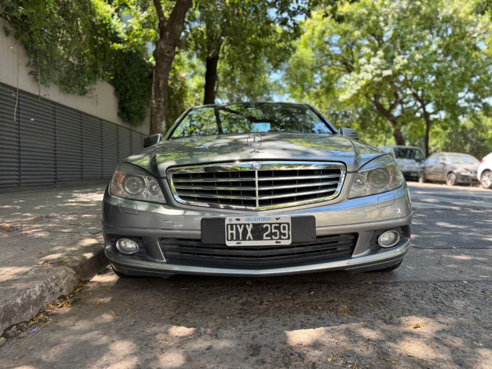 Mercedes-Benz C-Class Elegance — foto 12